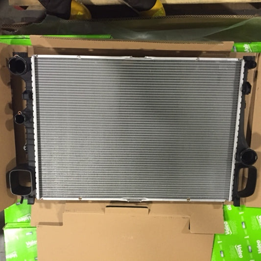 Radiator for 08-12 W221/CL550/S400 A/T