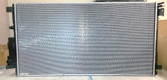 Radiator for Ford F-250 Super Duty (2017–2022), Ford F-350 Super Duty (2017–2022), Ford F-450 Super Duty (2017–2022), Ford F-550 Super Duty (2017–2019) — UFactory SKU 13716